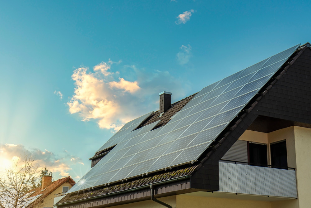 Wie beeinflussen Schattenwurf und Ausrichtung die Leistung Ihrer Solaranlage