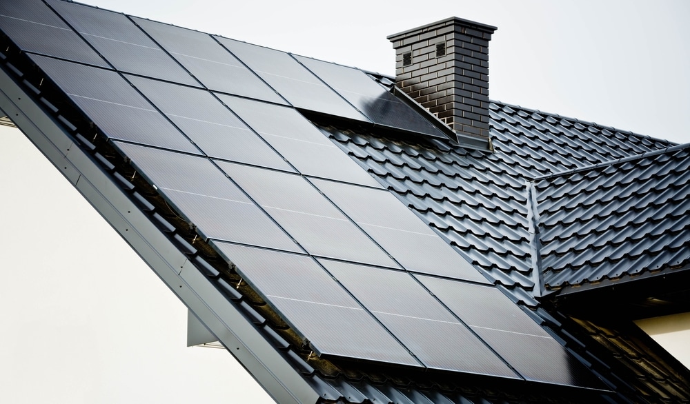 Wie man mit Dach-Photovoltaikanlagen vollständige Energieautarkie erreicht